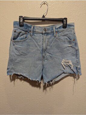 Abercrombie Fitch Women’s 4" High Rise Mom Short Size 29/8 Denim Distressed